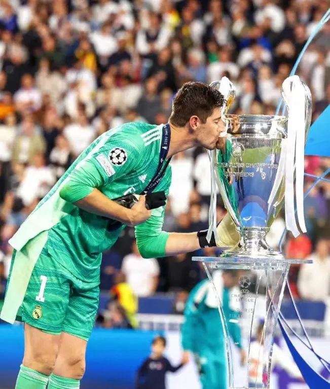 浙江稠州金租主教练王世龙 浙江稠州金租主教练王世龙