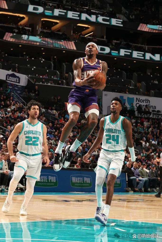  世预赛转会期走向成谜，夏洛特黄蜂队长鼓劲，令人意外，轮换策略被讨论