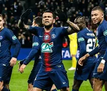 巴黎圣日耳曼内部会议纪要流出——今晚内部沟通，欧联使命明确，临场指挥获称赞的简单介绍