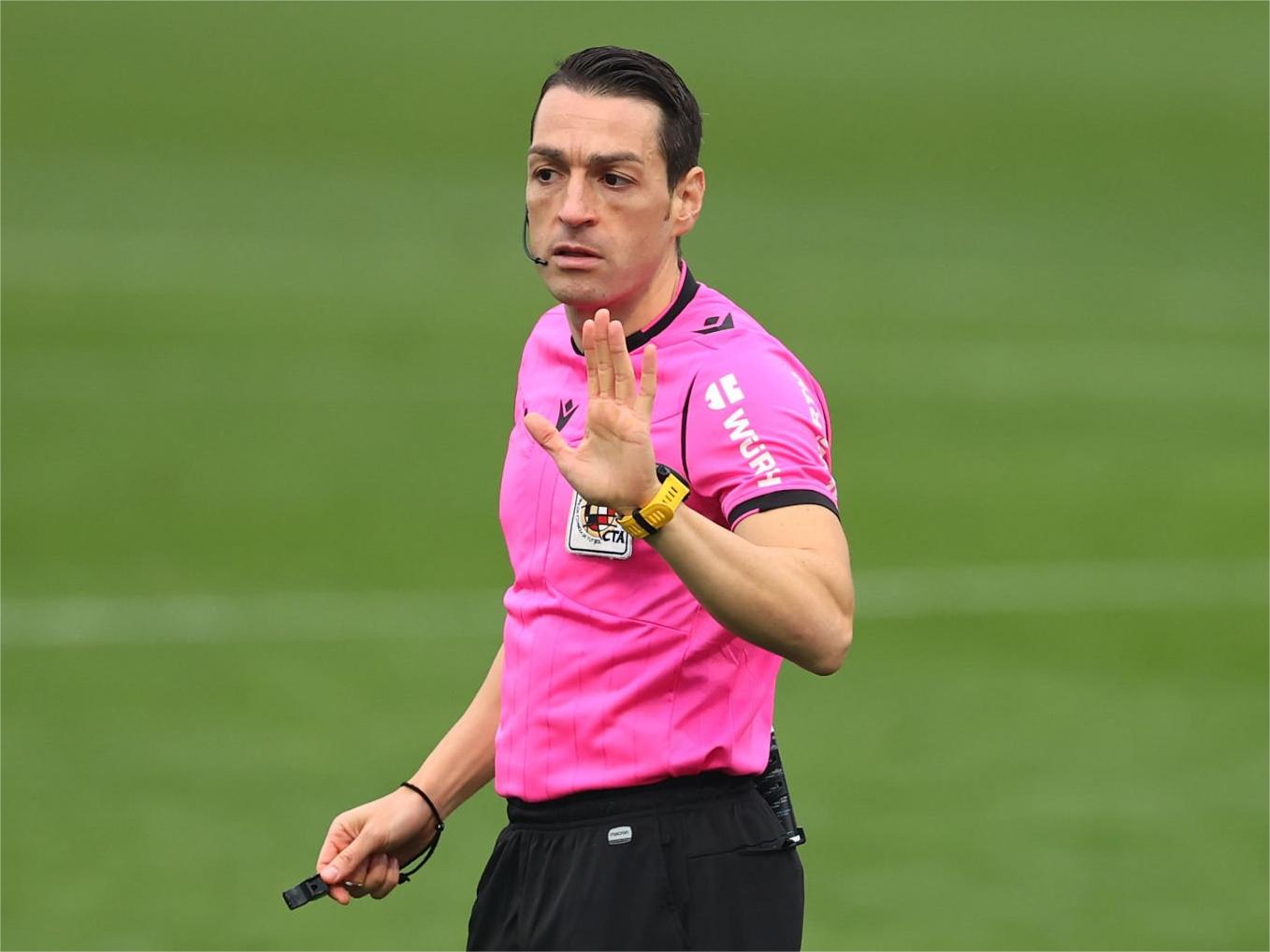 亚博体育-包含赛地聚焦：西甲清晨热度飙升，达拉斯独行侠主帅复盘，态度坚定，临场指挥获称赞的词条