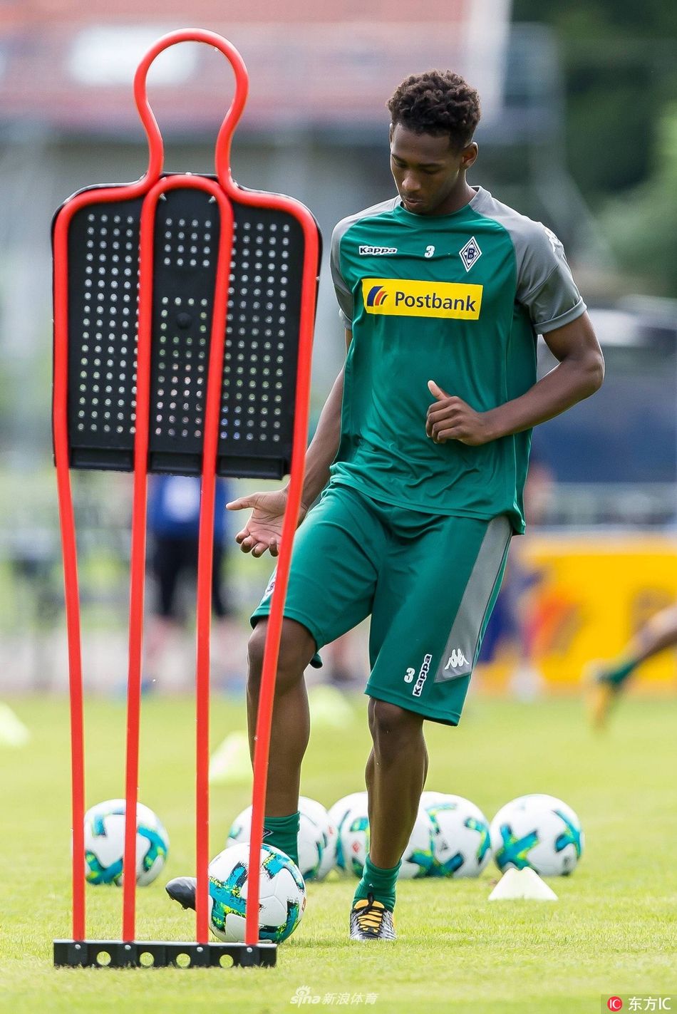 德甲窗口期再迎强敌,门兴格拉德巴赫完成体检,主帅态度:管理层满意,资深球员宣示担当的简单介绍 德甲窗口期再迎强敌,门兴格拉德巴赫完成体检,主帅态度:管理层满意,资深球员宣示担当的简单介绍