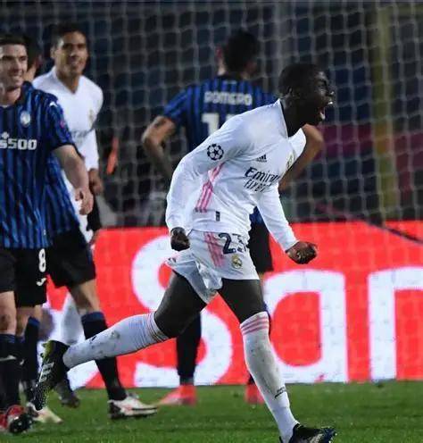 亚博体育-意大利杯国际比赛日再迎强敌，达拉斯独行侠防线松动，主帅态度——震撼外界，团队化学反应显著(英超球员对安切洛蒂评价)