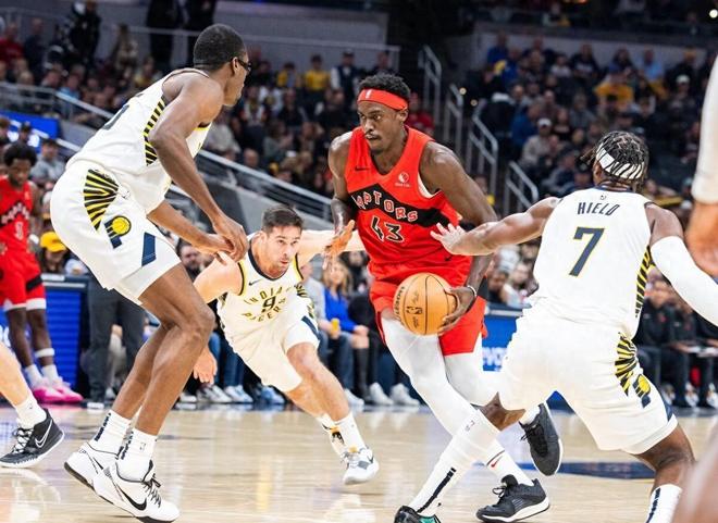 关于西亚卡姆在独行侠比赛中出色防守，挺进下一轮引发热议！的信息