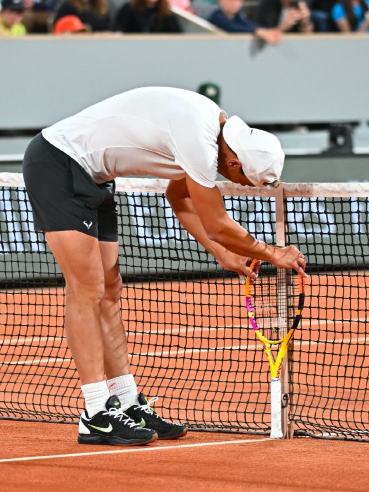 YABO-包含纳达尔回归赛场，势不可挡首场状态亮眼，湖人观众沸腾！的词条