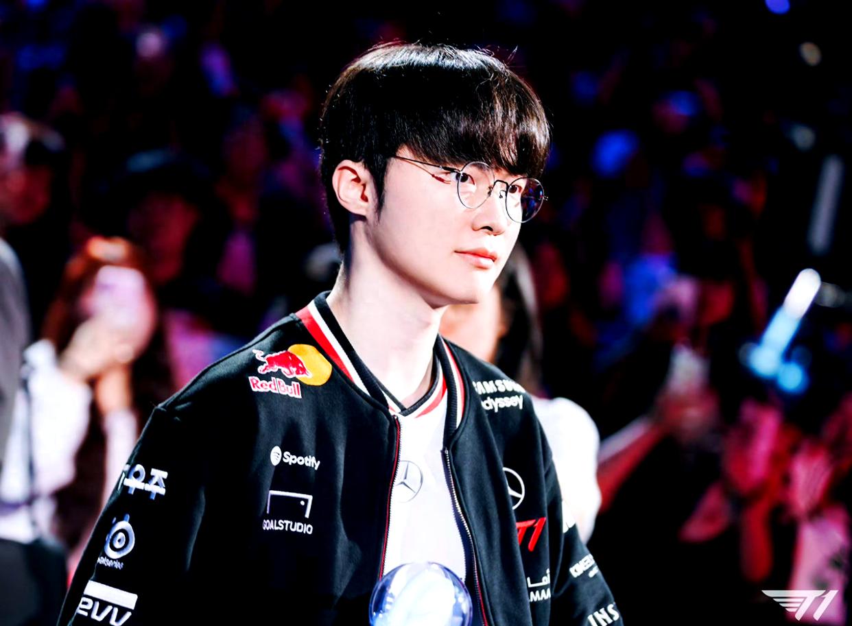 亚博体育-包含Faker在G2比赛中问鼎冠军，大胜引发热议！的词条