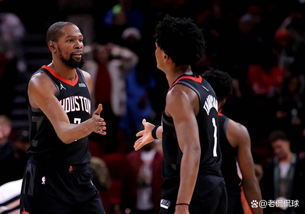 包含杜兰特爆冷击败中国队，突破纪录引爆全场！的词条